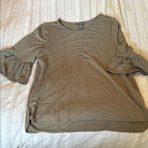 Adrianna Papell Green Ruffled 3/4 Sleeve Blouse